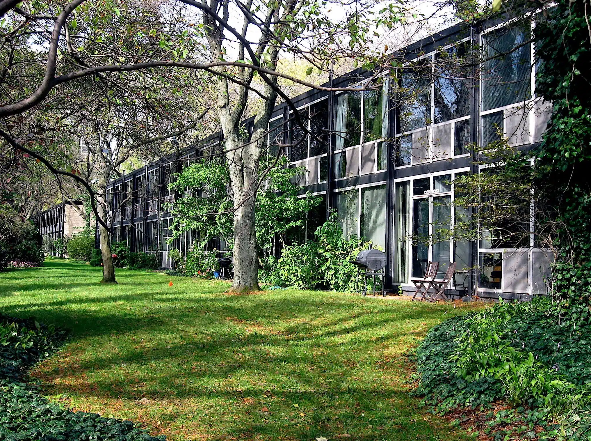 How Do We Maintain Cultural Continuity in Changing Neighborhoods?<br />
